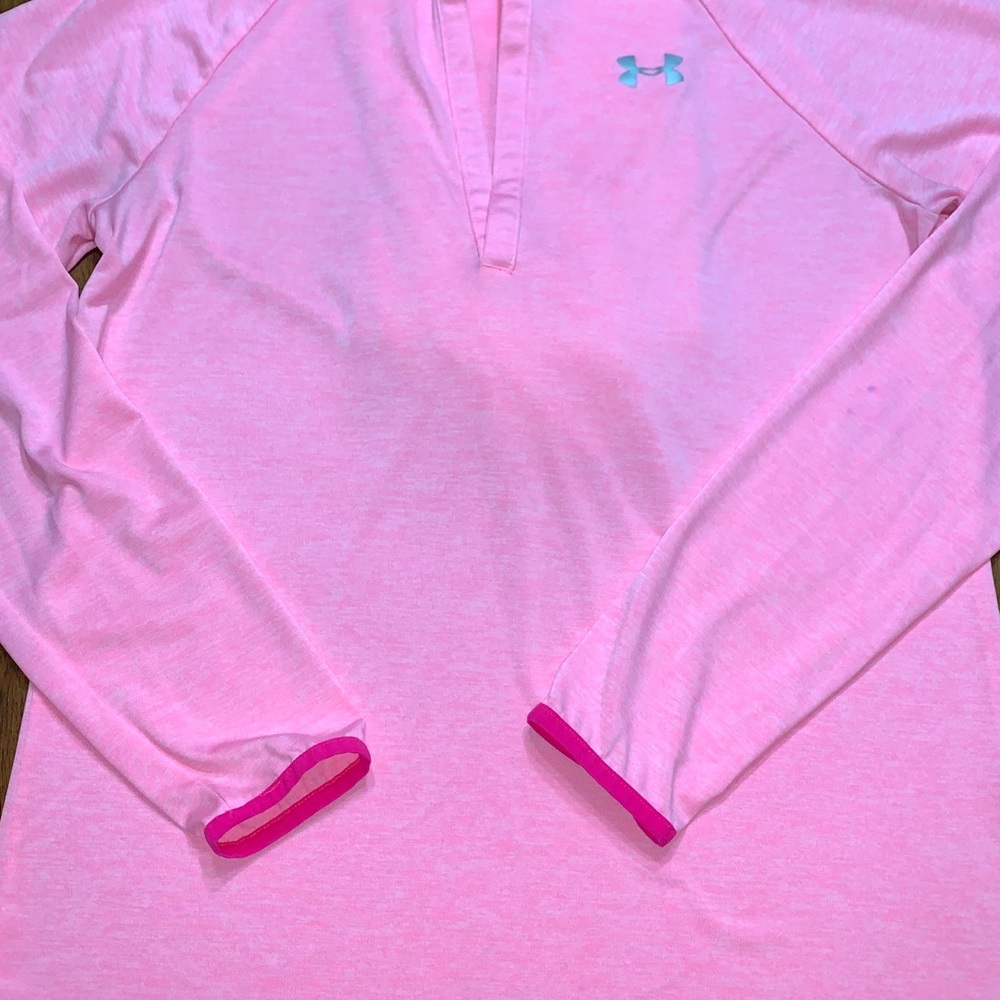 Under Armour Pullover Hoodie Medium